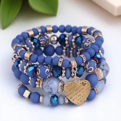 Boho Kristallperlen Armbänder für Frauen Elastische Herz Buchstaben Armreifen Armband Yoga Schmuck Geschenkset 4 Stück