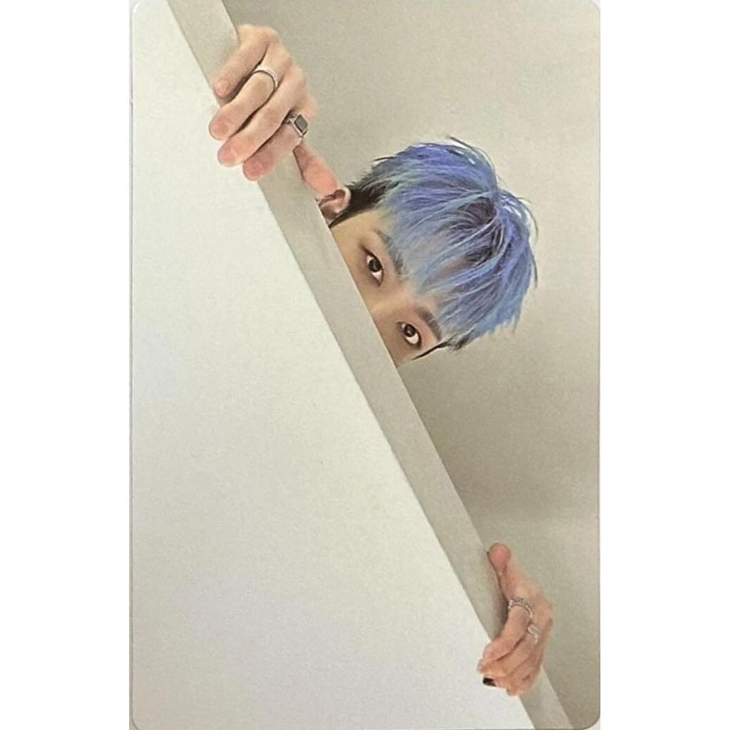 ATEEZ THE WORLD EP.2:OUTLAW A / DENÍK / JEDNOTKA DENÍKU / Z ver. OFICIÁLNÍ FOTOKARTA