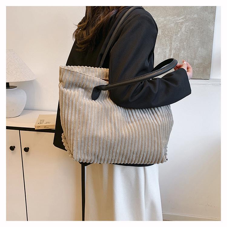 Korean Style Large Capacity Corduroy Tote - Autumn/Winter Fashion Commuter Shoulder Bag
