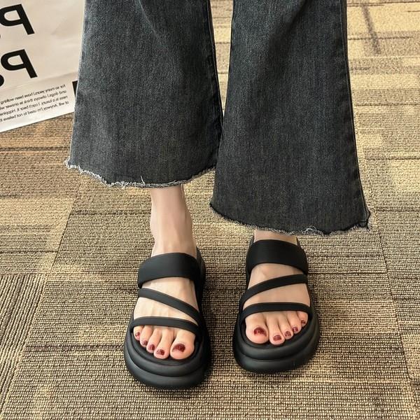 Fashion House Slippers Platform Shoes Woman 2025 Med Shale Female Beach Pantofle Luxury Slides Sabot Flat New Summer Designer Fashion