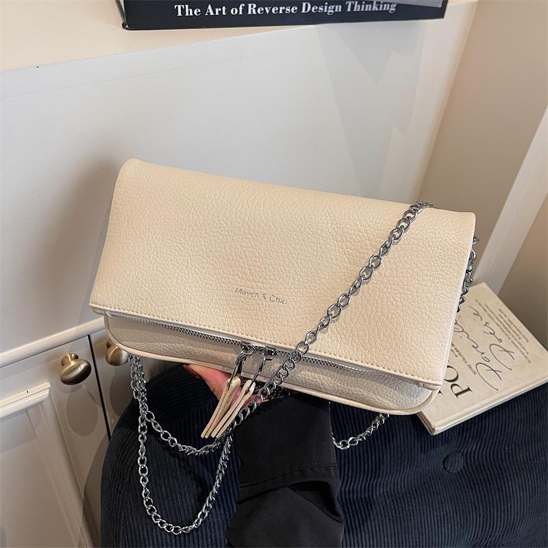 

Fashionable Ladies Foldable Chain Underarm Bag Cool Shoulder Crossbody Bag for Women Stylish Trendy Handbag бежевый