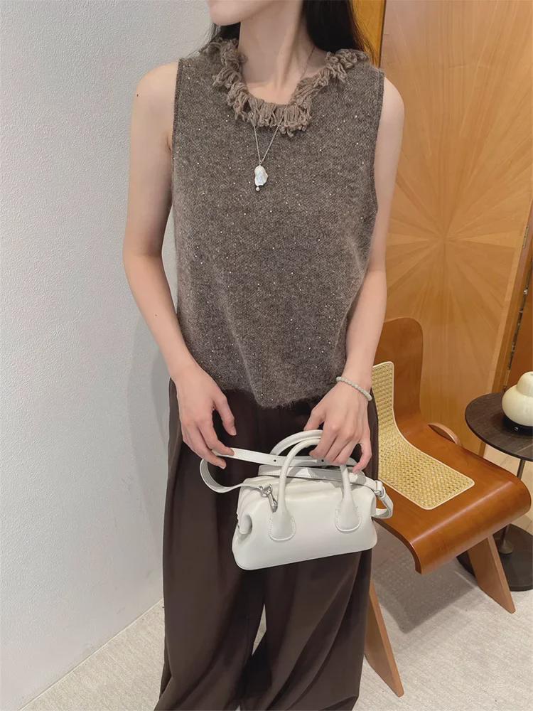 Pletená vesta Podzim & Zima 2024: 30% Mohér, 25% Vlna se střapci