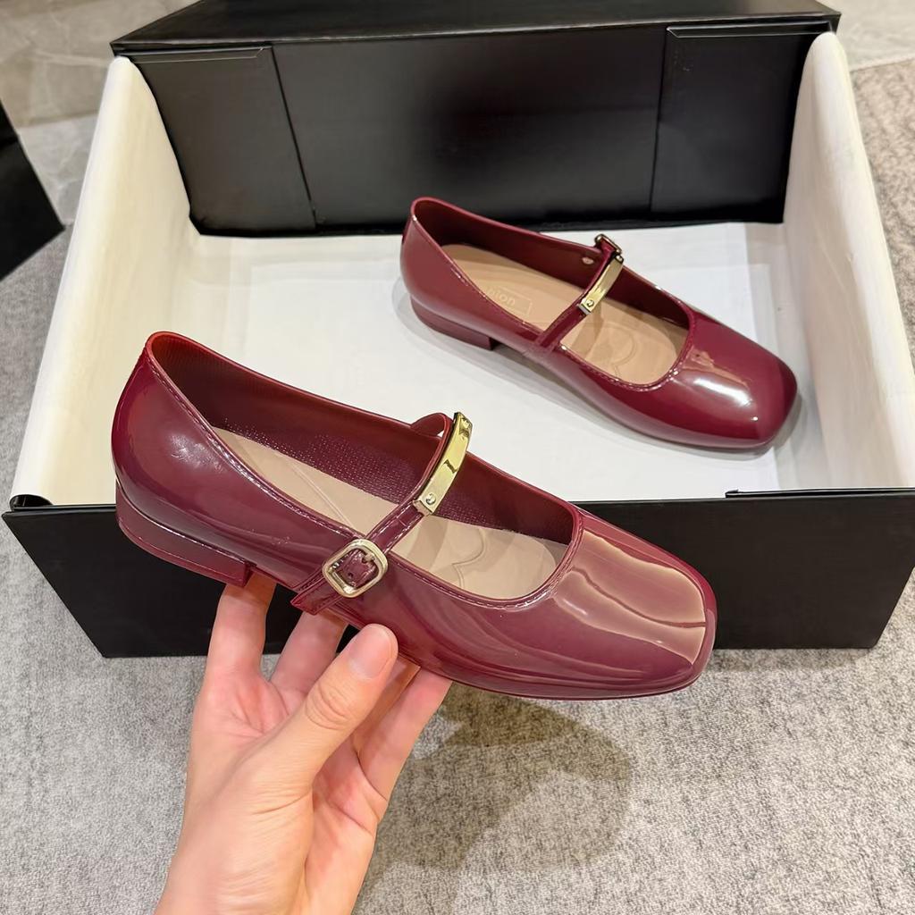 Neue einzelne Schuhe quadratische Spitze Französische flache Schuhe Außenbekleidung Schnallenriemen Mary Jane Schuhe