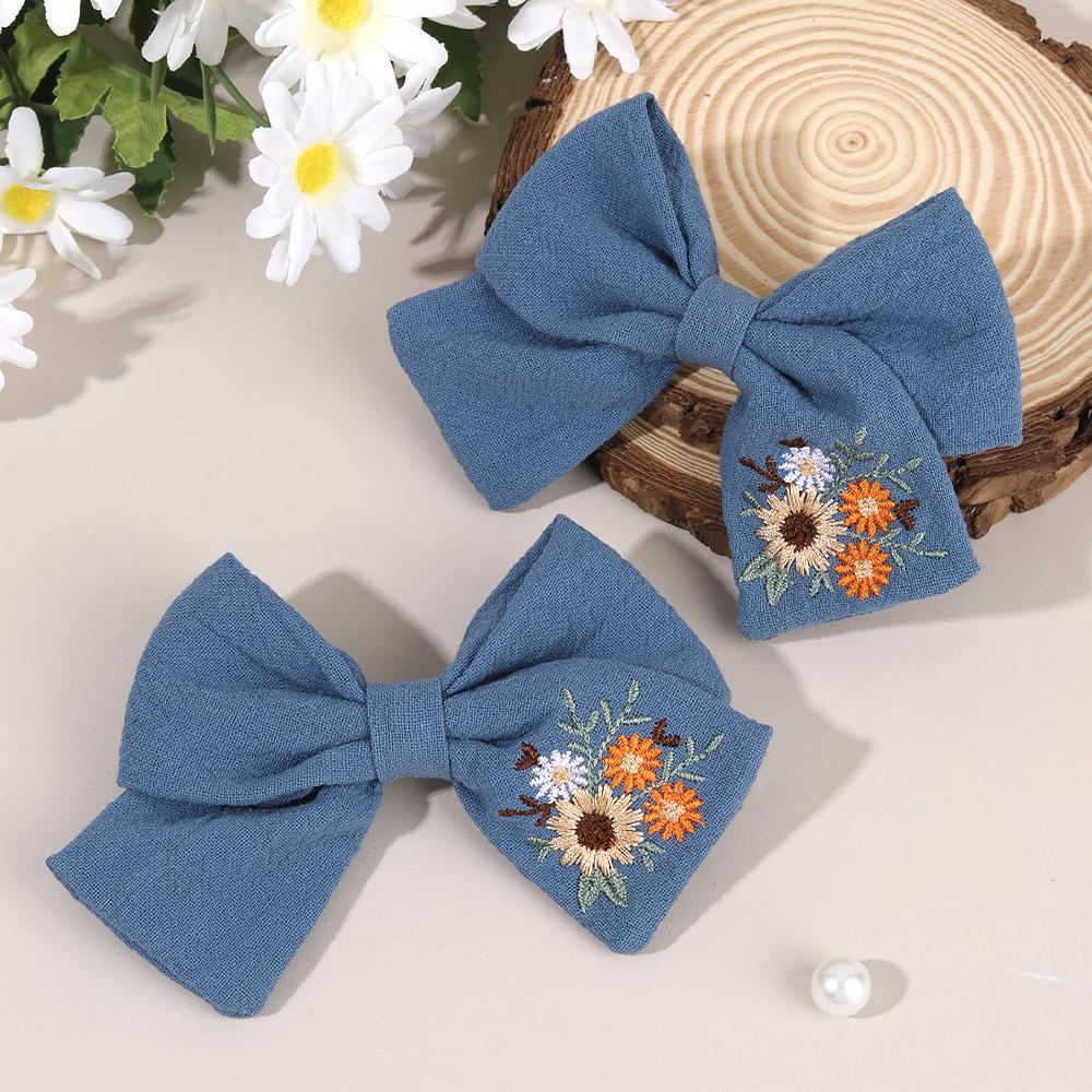 

2 шт. небесно-голубые заколки для волос с вышитым радужным бантом, ручная работа, зажимы для волос для девочки, детские аксессуары для школьной вечеринки, головной убор