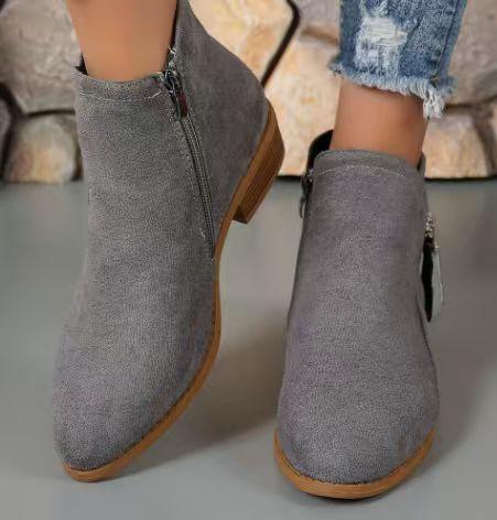 Women's Shoes New Thick Heel Large Size Women's Boots Suede Martin Boots Low Heel Side Zipper Short Boots Women