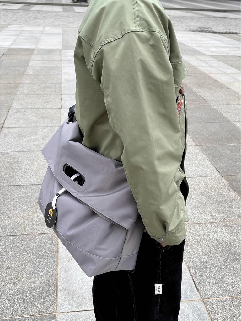 Men's Black High-End Large Capacity Tote & Crossbody Sports Bag