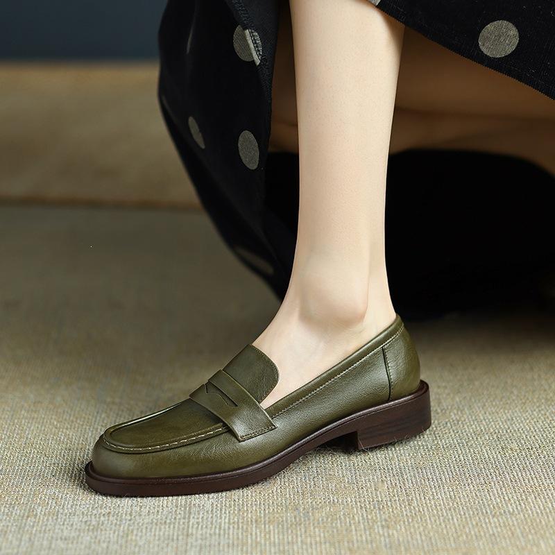 Scarpe Piccole in Pelle con Tacco Medio Stile Britannico Retro Mocassini Giganti da Donna Scarpe Singole con Tacco Spesso Primavera e Autunno Comode