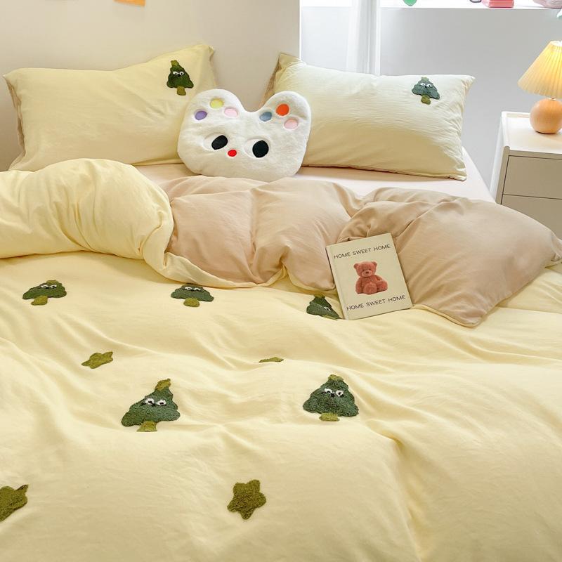 Class A bedding four-piece set solid color cotton cartoon towel embroidered quilt cover skin-friendly washed cotton student dormitory cute kit