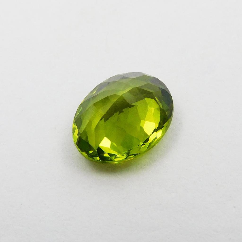 Natural Green Sapphire Loose Gemstone Lite 3.95 ct Oval Cut September Birthstone for Gem Collections