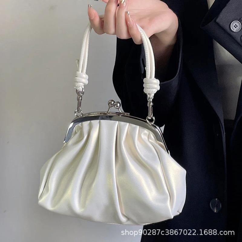Dinner Bag Cloud Handbag Pleated Clip Bag High-end Chain Bag New Casual Fashion Messenger Bag