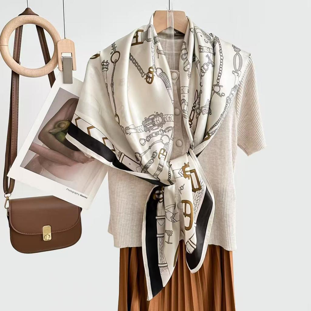 New fashion 111 mulberry silk silk scarf, women's Spring Festival gift for elders to keep warm 111 silk collection
