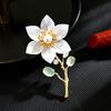 High Sense Light Luxury Natural Fritillary Freshwater Pearl Magnolia Brooch Fashion Temperament Pin Brooch Accessories