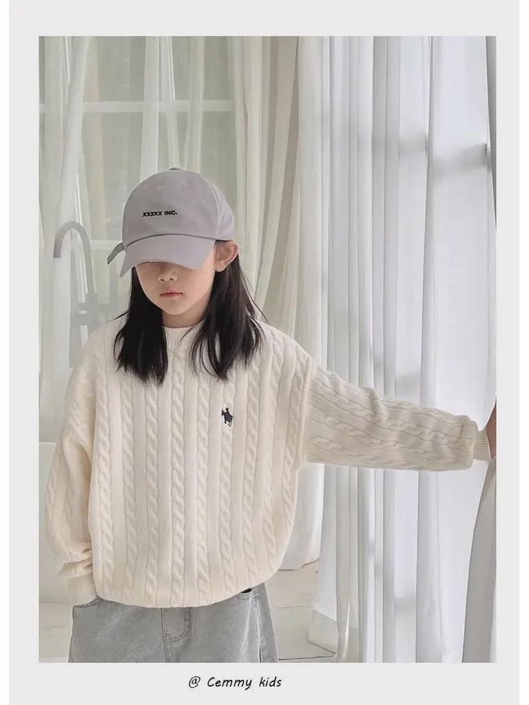 Dostępny od ręki sweter z dzianiny kablowej dla chłopców i dziewczynek: Nie mechaci się, Okrągły dekolt, Idealny na jesień i zimę