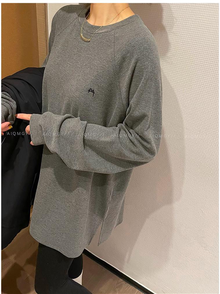 Women's White Embroidered Lazy Style Round-Neck T-shirt, Autumn/Winter 2025, Plus Velvet Slit Base Layer