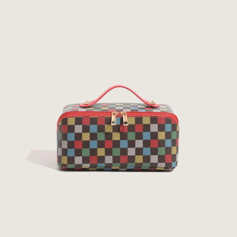 

2026 New Color Checkerboard Cosmetic Bag Portable Skin Care Product Storage Business Trip Toilet красный