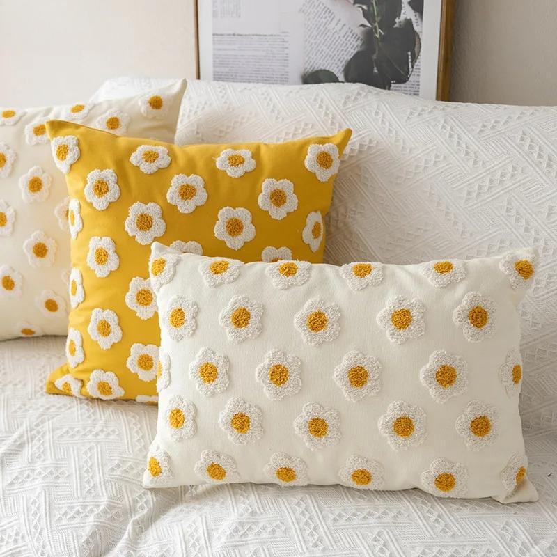 Chic Floral Cushion Cover Daisy Floral 45x45cm White Embroidery Pillow Cover Soft Cozy for living room