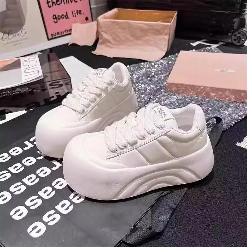 2025 spring and autumn new thick-soled muffin sports big head bread little white shoes children's popular casual board shoes
