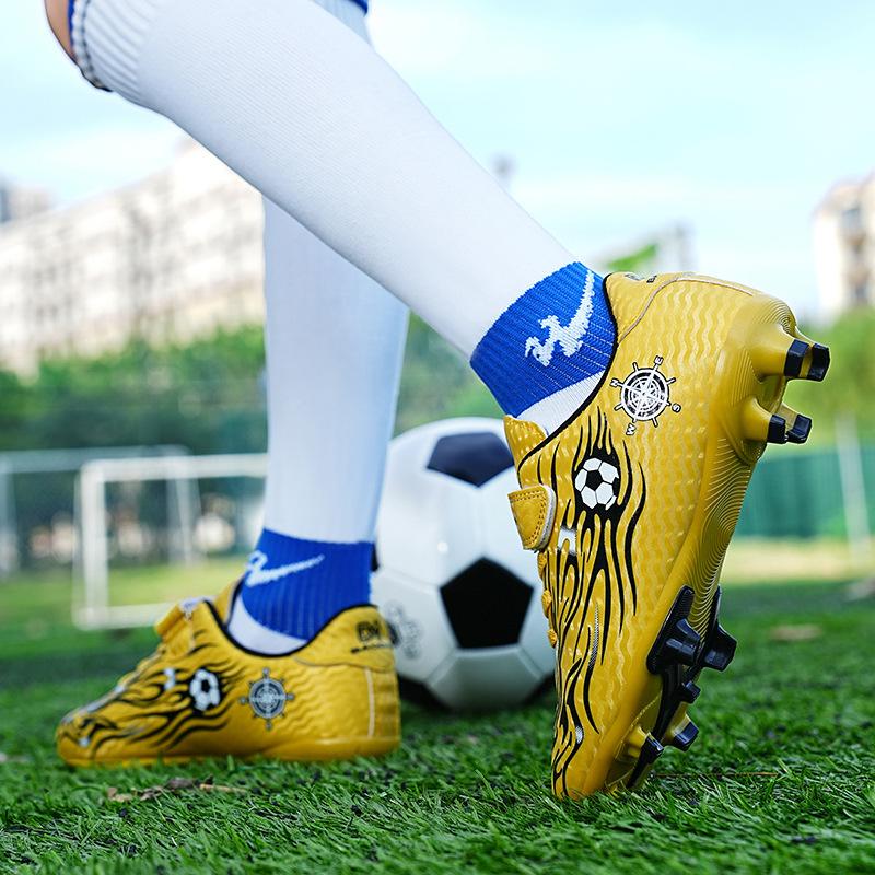 Foreign trade children's football shoes men's and women's sports football shoes broken nails primary school students indoor football game training sho