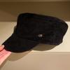 Vintage British style beret corduroy flat top duck tongue newsboy hat women's autumn temperament versatile equestrian hat