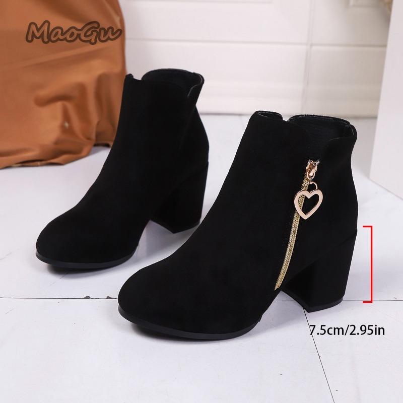 Heart Shape Metal Decor Side Zipper Women's Black Ankle Boots Suede Leather Chunky Heel Round Toe Fashion Booties 2026 Autumn