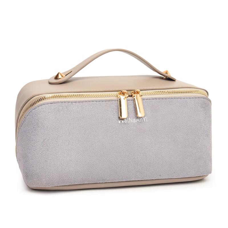 OEING Large Capacity Portable Cosmetic Toiletry Bag