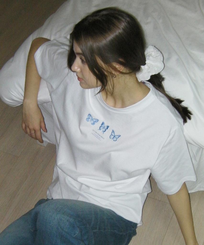 LETTER FROM MOON Triple Butterfly Embroidery Oversized Short Sleeve T-Shirt (White & Blue)
