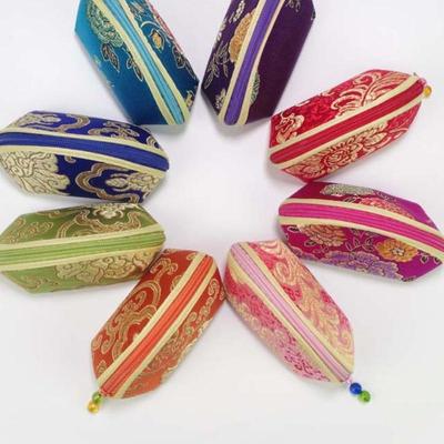 Traditional Chinese Brocade Jewelry Pouch Exquisite Embroidery Secure Zipper For Small Jewelry Storage Travel Daily Use