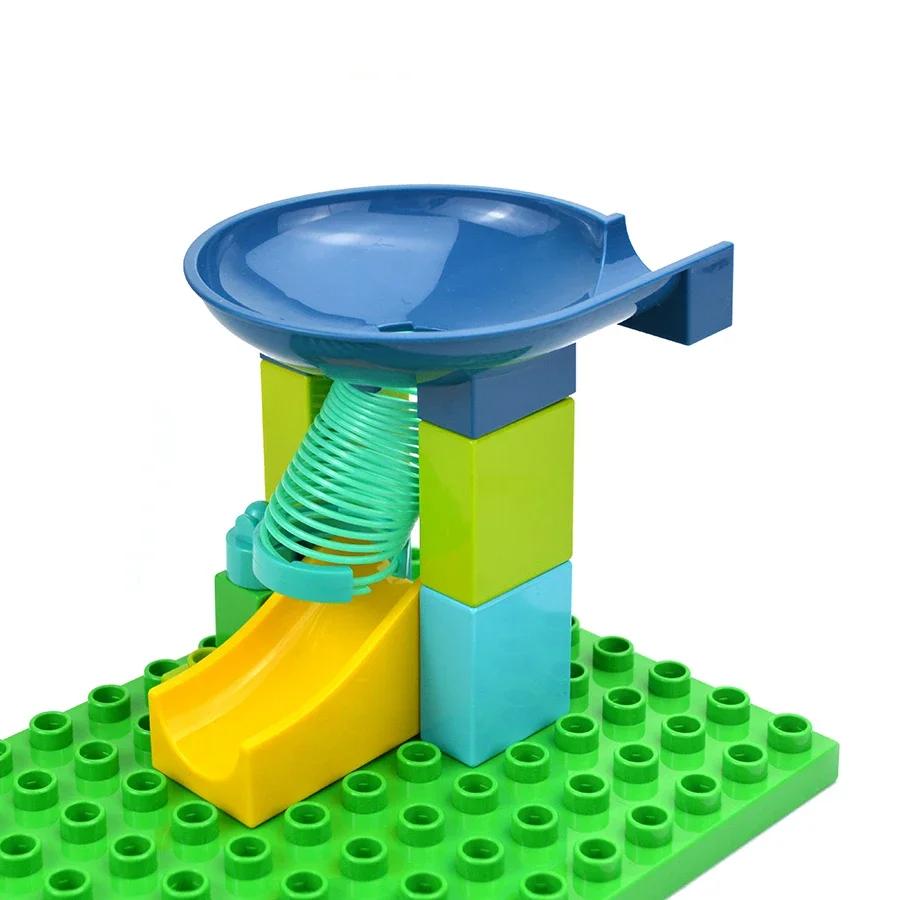 Nagy méretű csúszda, verseny, futópálya, labda, tégla, nagy részecske, építőkocka, tölcsér, csúszda, labirintus, kiegészítők, gyerekjátékok, kompatibilis duploe-k