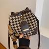 Damen Winter 2023 Trendige Strick-Crossbody-Bucket-Bag