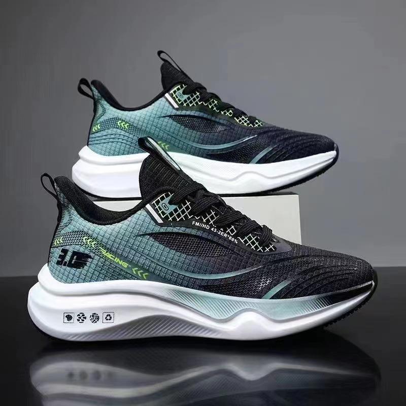 Running Shoes Men's Summer New Mesh Ultra-light Running Shoes Sports Shoes Breathable Shock-absorbing Soft Sole Student Lightweight Running Shoes