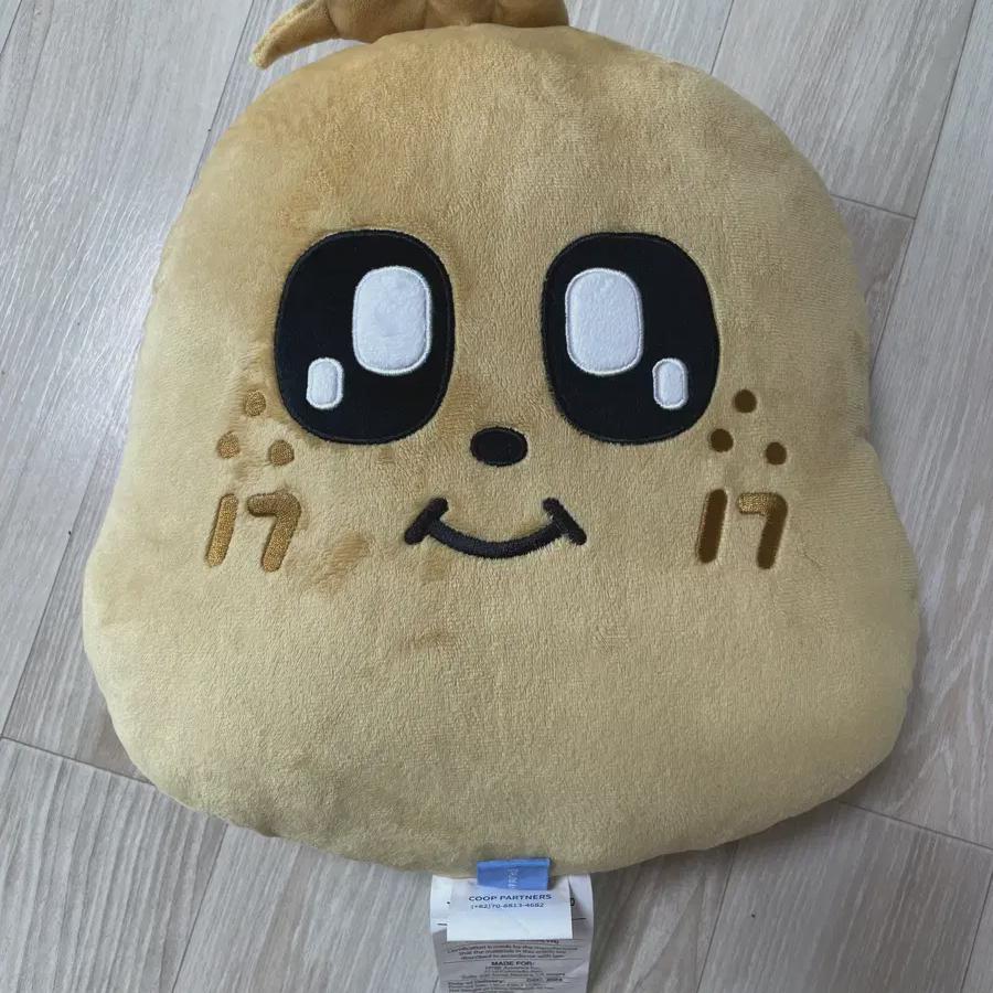 

Seventeen Miniteen Kimja Kimja Mingyu Face Cushion