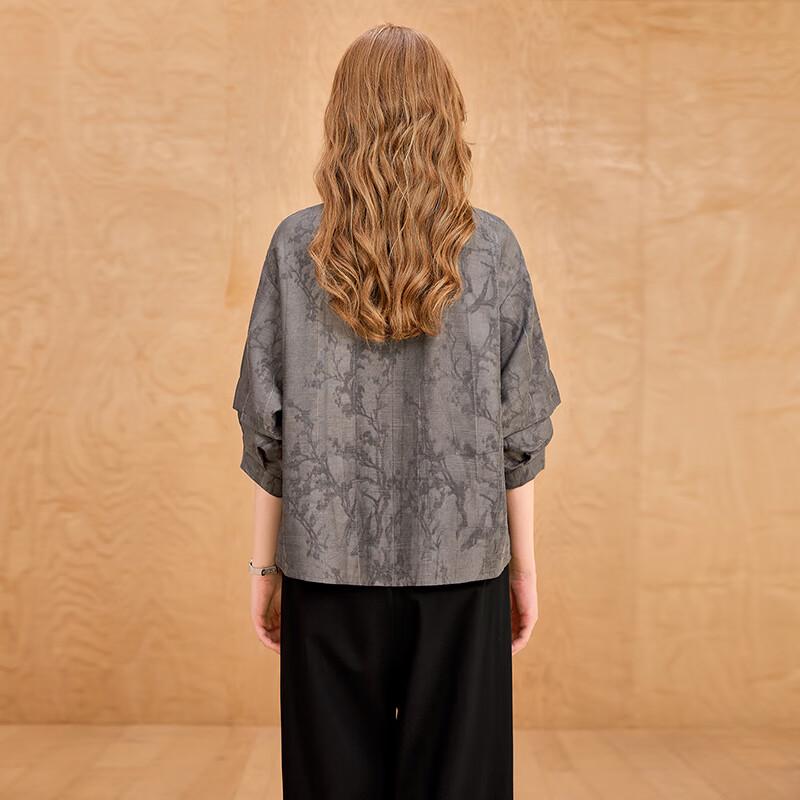 Tachic Vintage Jacquard Round Neck Blouse