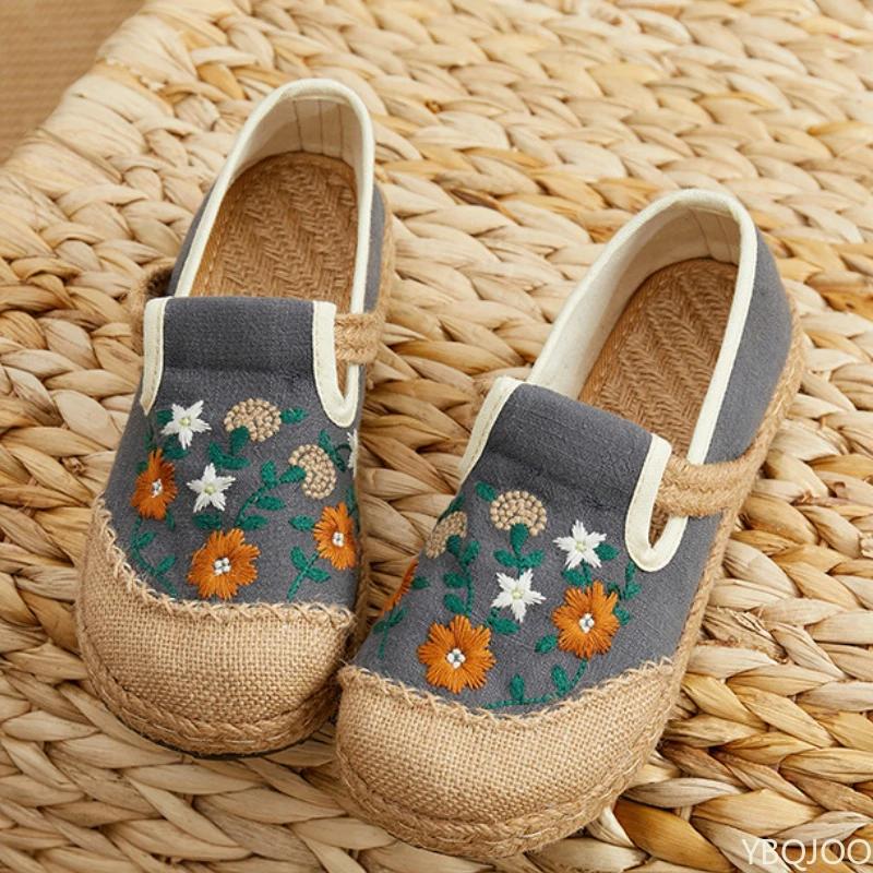 Fashion Casual Women's Shoes Fashionable Retro Elegant Ethnic Style Embroidered Flower Chinese Flat Bottom Women's Shoes Zapatos Mujer