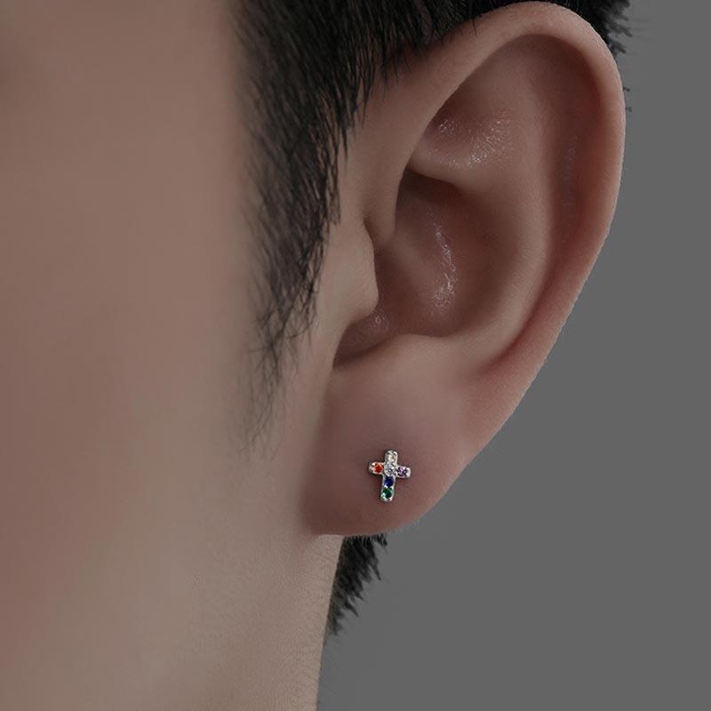 Kolczyki platerowane srebrem S925, modny męski styl, wyjątkowy design sprzączki, super błyszczące kolorowe kolczyki z krzyżykiem z diamentami