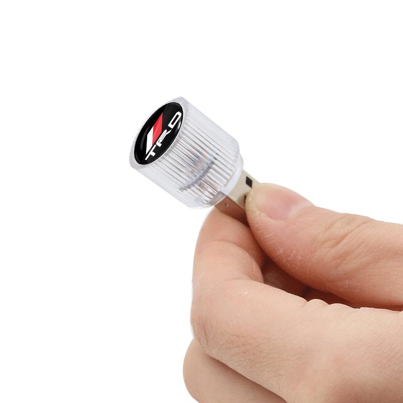 Nuova Auto Mini USB LED Luce Ambientale Spina Lampada Decorativa Atmosferica per Toyota GR TRD Camry Corolla Yaris Chr Auris Avensis T25