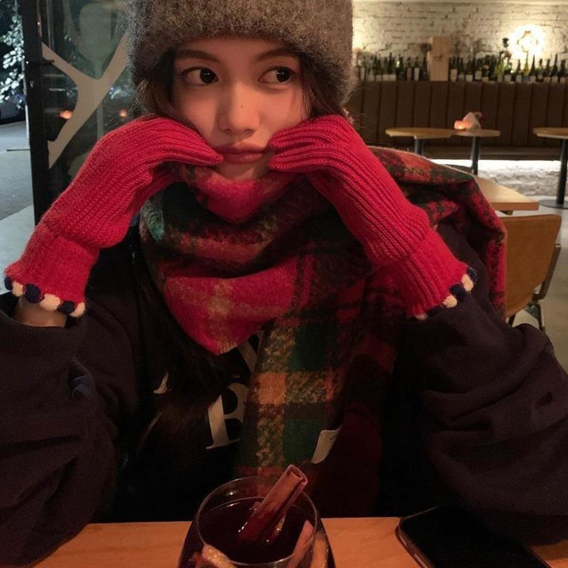 Congee cocoa, new red plaid scarf female high-grade new warm retro shawl scarf student