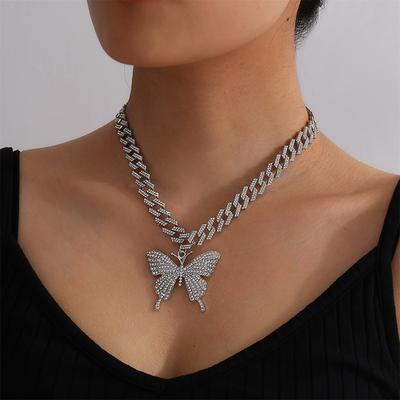 Küba Kalın Kolye Tam Elmaslarla Dolu Büyük Kelebek Alaşımlı Kolye Gerdanlık Kadın Glam İçin