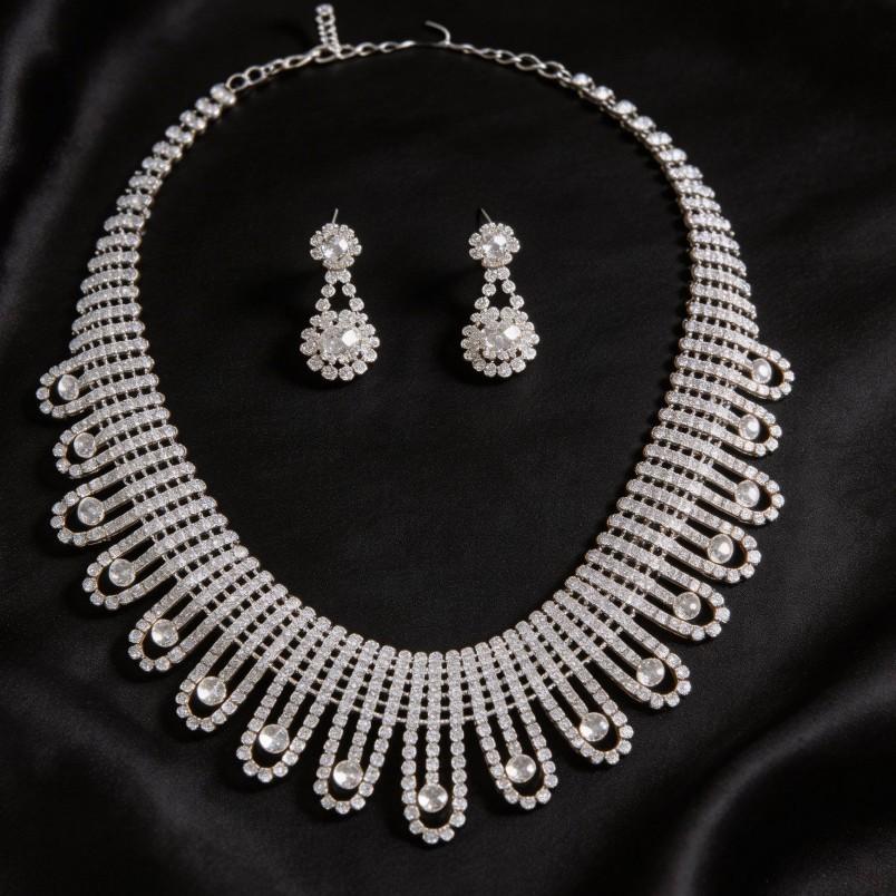 European and American Luxury Full Diamond Fringed Necklace Earrings Jewelry Set Heavy Industry High Sense Dinner Dress Temperament Jewelry