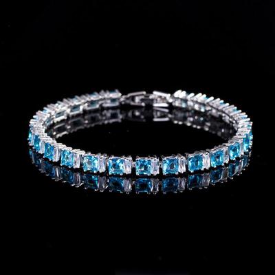 WWJ Elegante, silberfarbene, hellblaue Zirkonia-Tennisarmbänder