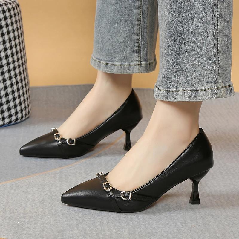 

Мода 2025Дизайнерский бренд класса люкс Женские сандалии Модные Остроносые Ремешок с пряжкой Металлический Высокий каблук Каблук-рюмочка Элегантные Одинарные туфли 35 чёрный