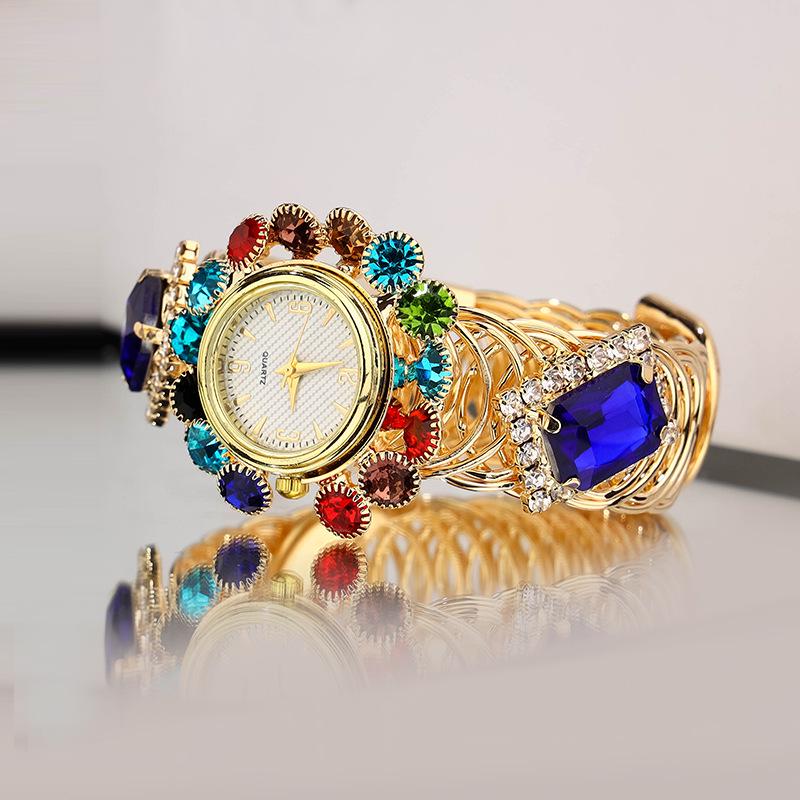 Cross Blue Sapphire Women's Diamond-Inlaid Quartz Watch with Elegant Alloy Bracelet
