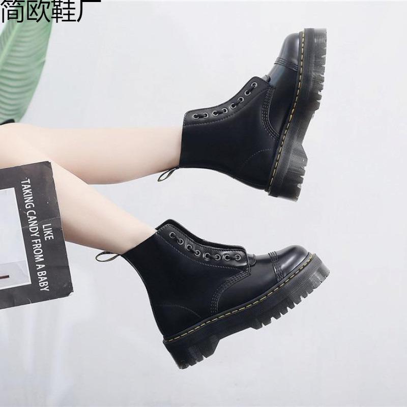 Martin boots European and American two wear thick bottom hole locomotive boots front zipper, women's short boots are loose