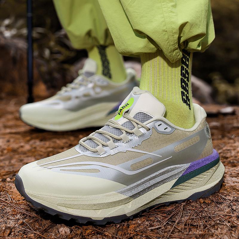 Outdoor Hiking sneakers running cross-country non-slip wear-resistant Men shoes four season breathable light casual sports shoes