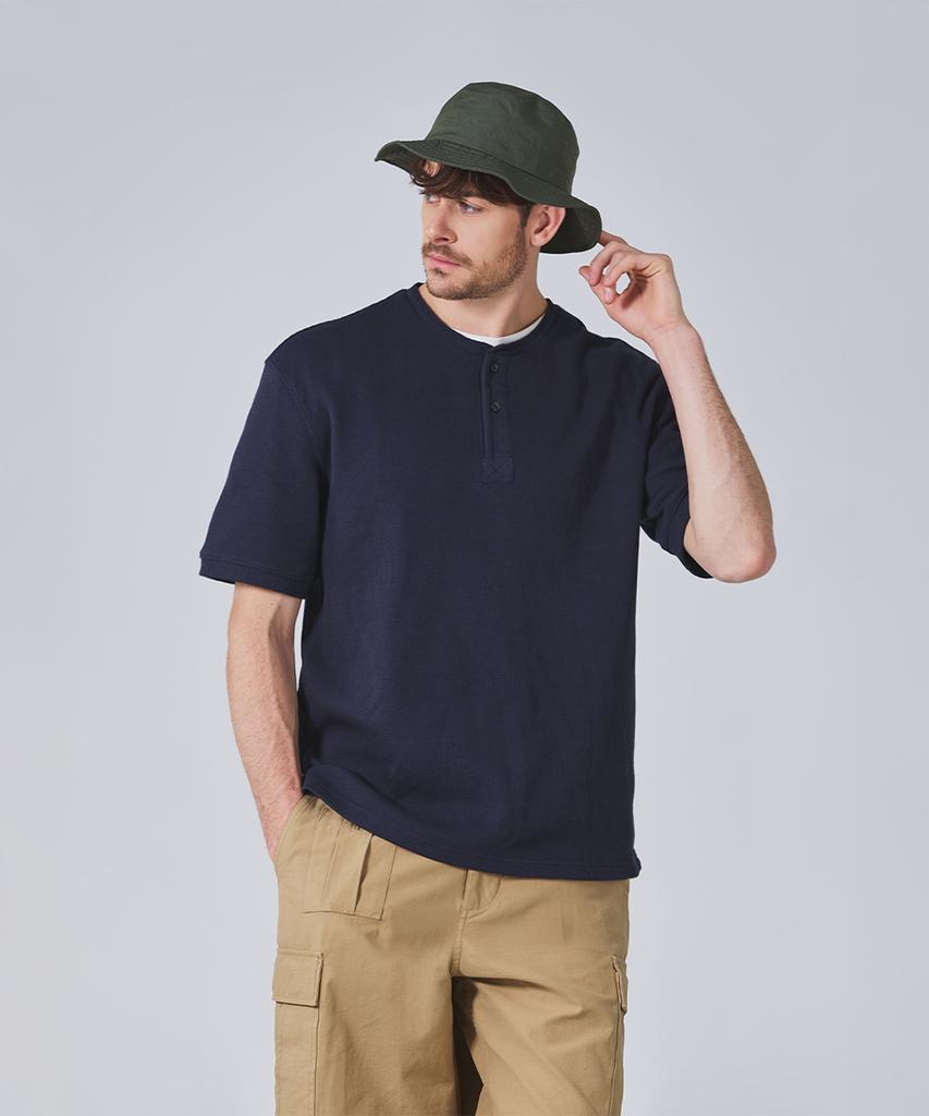 Geonjiulleunseu Waffle Henley Neck Short Sleeve T-Shirt Collection