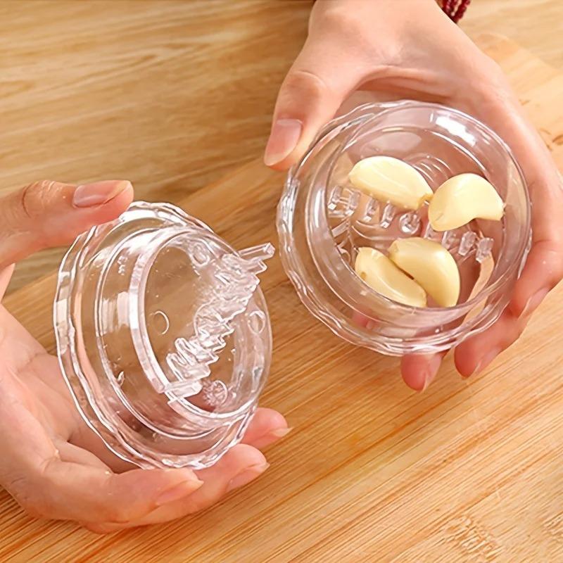 Transparent Plastic Garlic Crusher Multifunctional Handheld Garlic Press Twisting Machine and Grinder Kitchen Gadgets