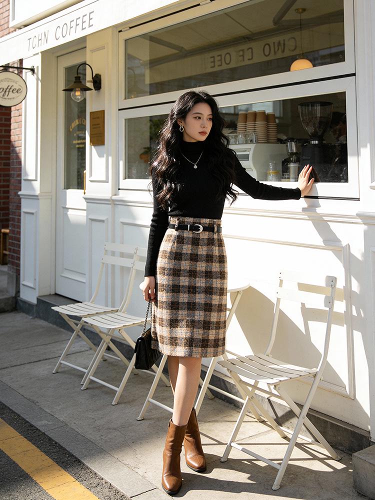 Feiyuan Women's Retro Plaid Wool Midi Skirt with Belt - Stylish Korean Pencil Skirt for Early Spring