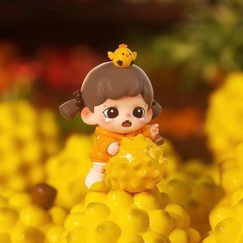 Zoraa Ich liebe Früchte Serie: Pfirsich-Mädchen-Puppe Ornament - Verspieltes Auto-Armaturenbrett Geschenk