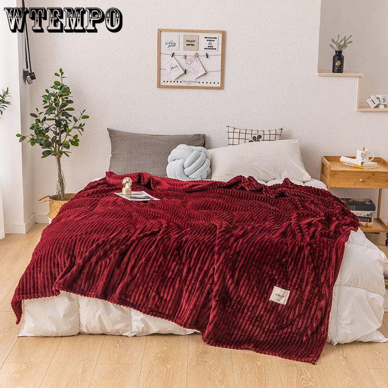 Skin-friendly Flannel Blanket Warm Napping Leisure Blanket Towel Blanket Single Double Summer Thin Blanket