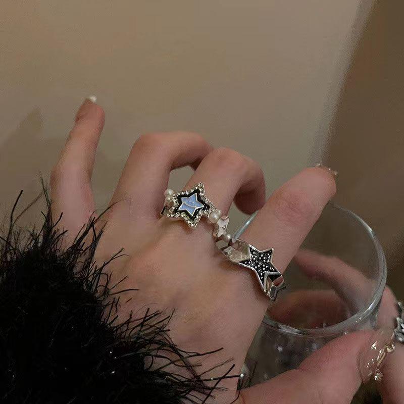 Anillo Retro Abierto de Estrella de Metal Envejecido para Mujer – Diseño de Dedo Índice de Celebridad de Alta Gama