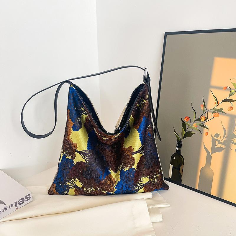 

Relaxation retro fashionable mysterious forest oil painting printing double-sided shoulder casual backpack tote women s bag